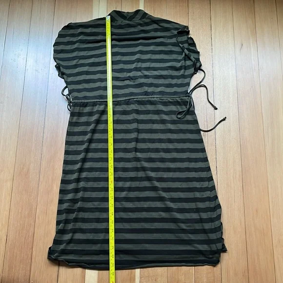 Ella Moss striped knit dress size M - Picture 9 of 9